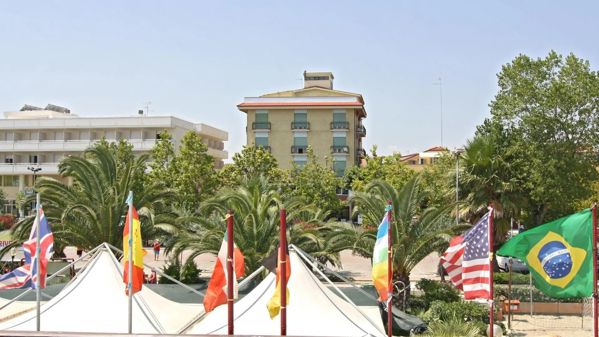Vicino a Lido Cologna Spiaggia: 4 Hotel 3 Stelle a Confronto